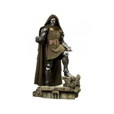 Sideshow Toys Doctor Doom: Marvel Legendary Scale Figure 025015 Sideshow Toys Doctor Doom: Marvel Legendary Scale Figure 025015
